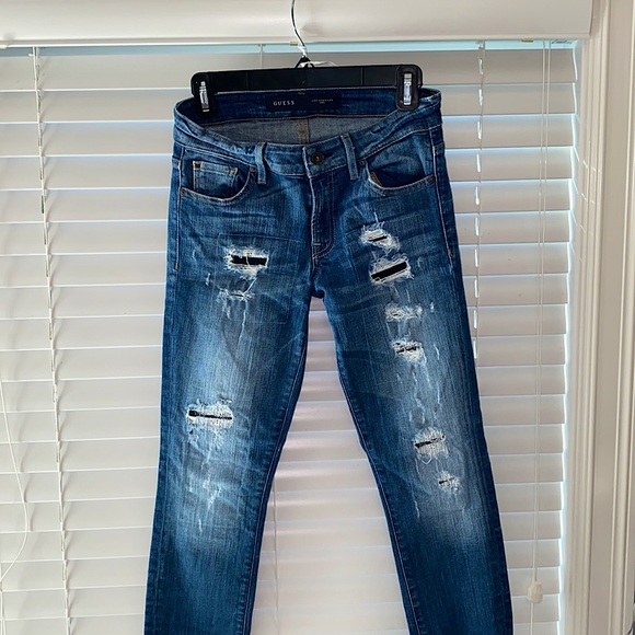NEVER WORN GUESS SKINNY JEANS - Picture 3 of 4